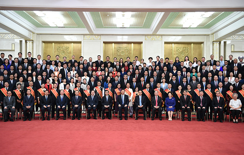 5d6db0a09e904.jpg 5d6db0a09e904.jpg