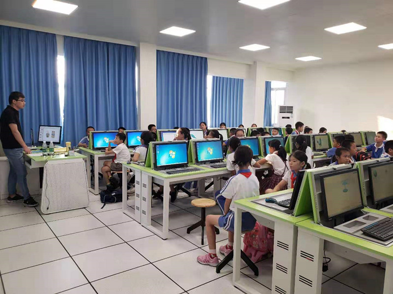 5dafa36a76b61.jpg