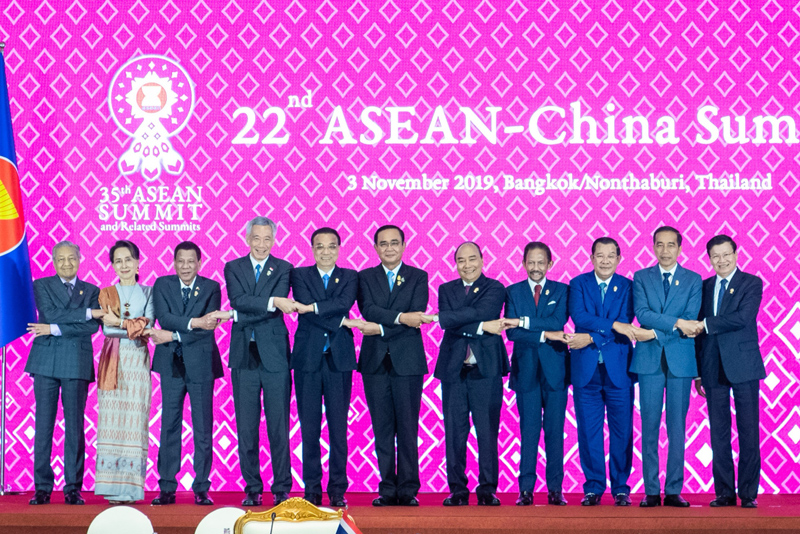 5dbf6826058d4.jpg