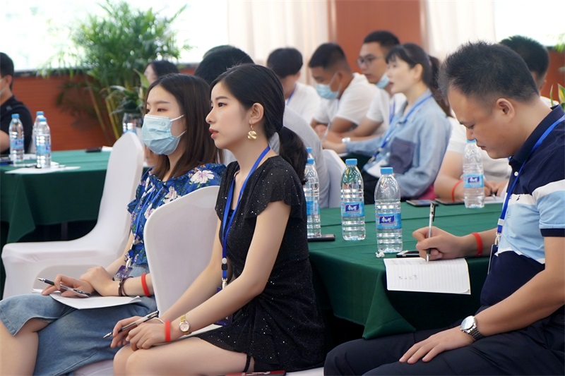 5ee81940d8083.jpg 5ee81940d8083.jpg